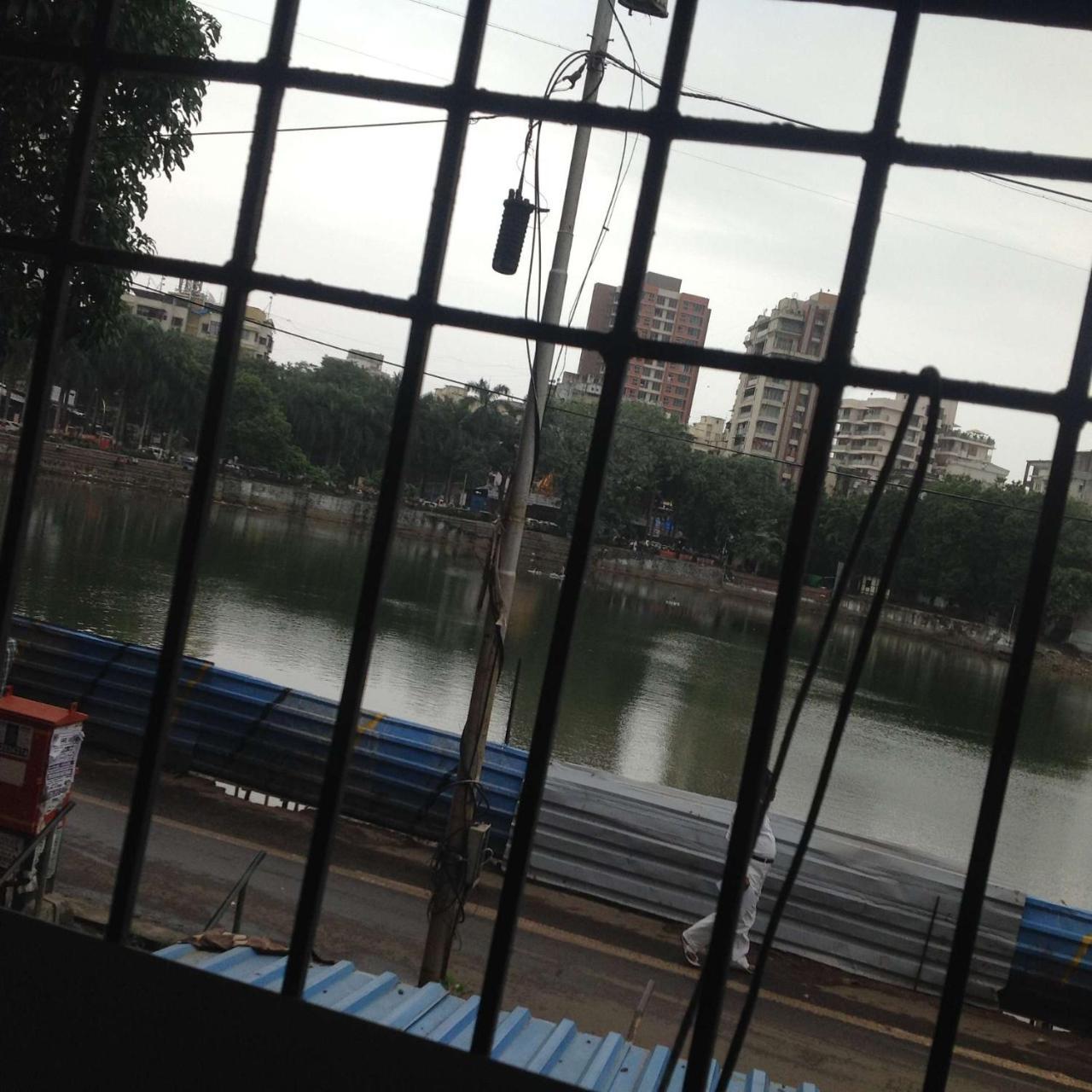 מומביי Bandra Dormitory Only For Indian מראה חיצוני תמונה